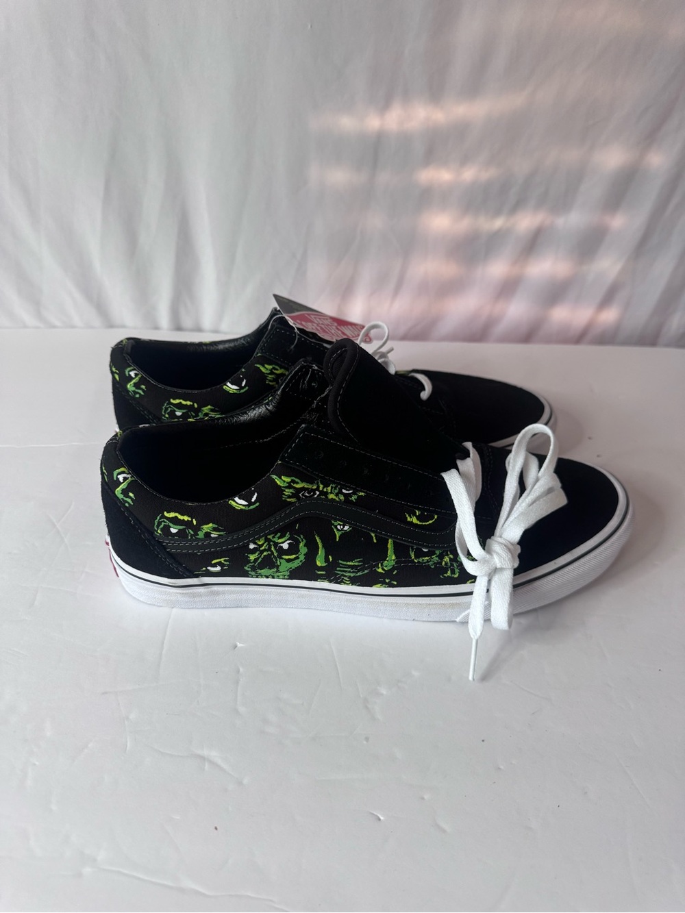 Men’s Size 12 Old School Eyes Black Sneakers with Neon Green Floral Detail - Picture 5 of 5